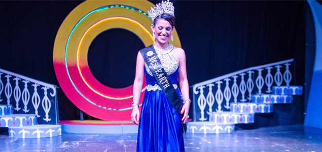 Indian beauty wins Mrs.Earth 2015 pageant