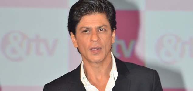 Actors have to enjoy awkward situations: SRK