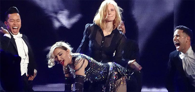 Madonna calls Jessica Chastain a very good b ch after being spanked by her on stage