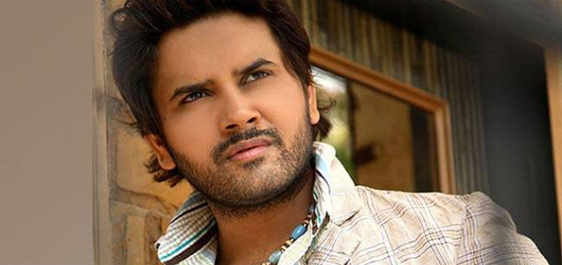 Javed Ali sings for a TV show