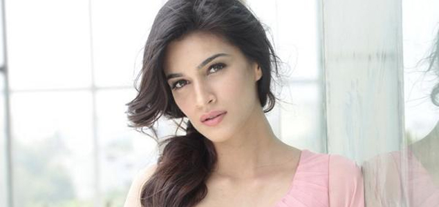 I cant talk about Half Girlfriend script: Kriti Sanon