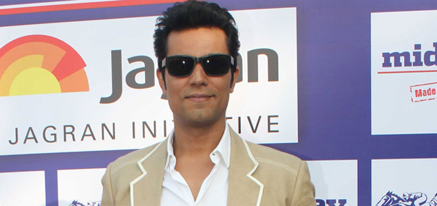 Dont sensationalise, politicise intolerance issue: Randeep Hooda