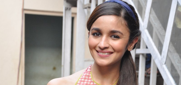 Alia Bhatt fine after suffering burns