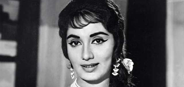 Veteran actress Sadhana cremated; B Town bids adieu