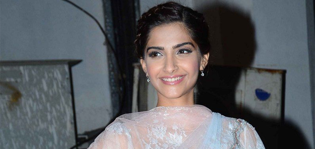Sonam crosses 8 mn followers on Twitter