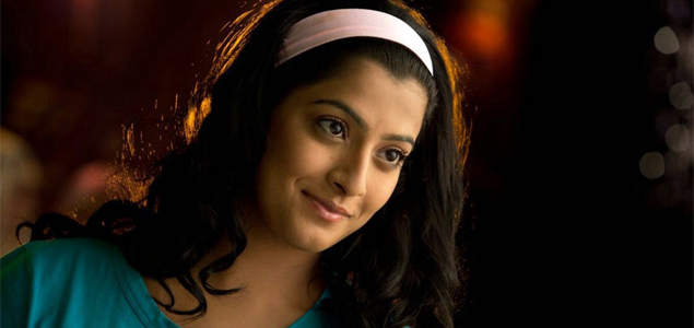 Director Bala is moved by Varalakshmis performance