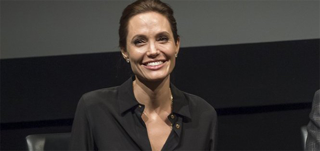 Angelina Jolie gets her ovaries, fallopian tubes surgically removed to prevent cancer
