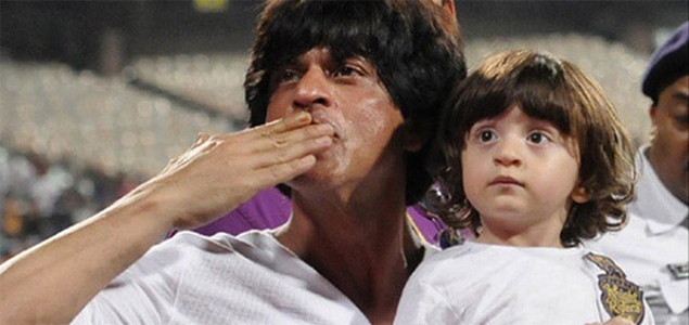 Shah Rukh Khan and son AbRam turned into dolls