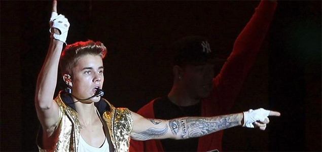 Justin Bieber put in chokehold and thrown out of Coachella Festival by security