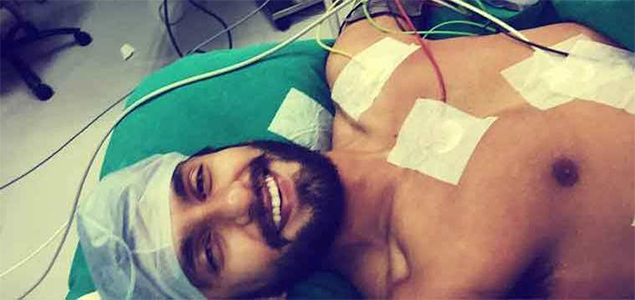 Ranveer Singh live tweets updates on his shoulder surgery before getting knocked out