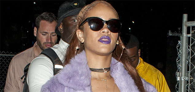 Rihanna lashes out at speculations of her doing cocaine at Coachella
