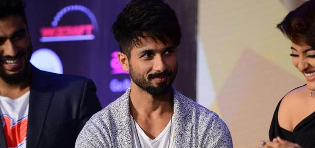 Shahid Kapoor dodges the question of his impending marriage at IIFA