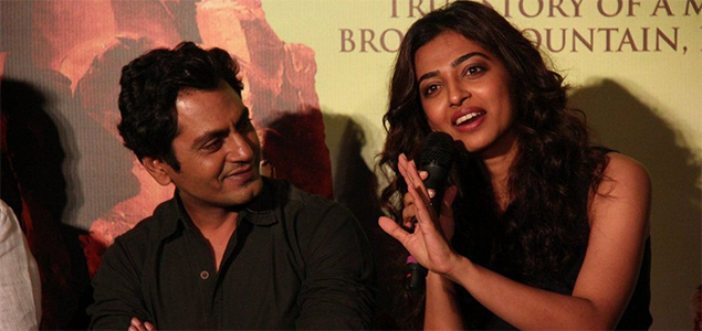 Nawazuddins isolation before doing romantic scenes in Manjhi was tough on Radhika Apte