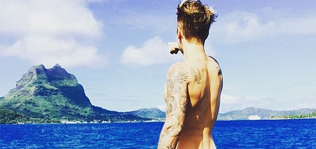 Justin Bieber posts an image of his naked behind on Instagram