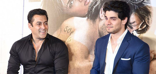 Sooraj Pancholi breaks down crying after hugging Salman Khan at Hero trailer launch