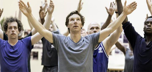 Benedict Cumberbatch asks fans not to distract him with their filming of his play Hamlet