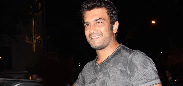 I dont over commit for money: Sharad Kelkar