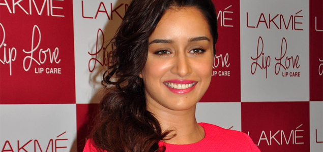Shraddha Kapoor glows at Namrata Joshipuras LFW show