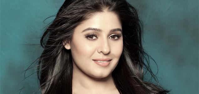 Sunidhi Chauhan turns 32, wished 'great' musical year