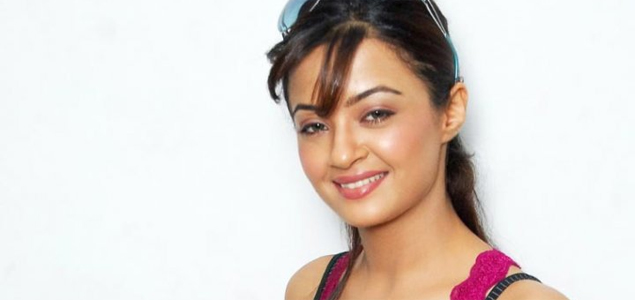 Surveen Chawla to walk for Tanieya Khanuja at LFW