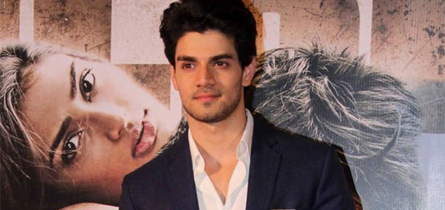 Sooraj Pancholi wants to romance Alia, Deepika