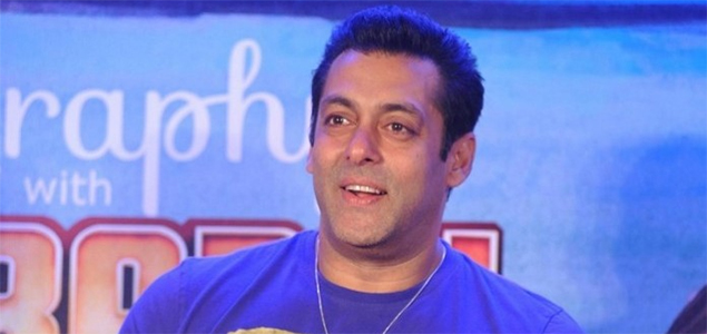 Salman finds his singing ability superior to SRK