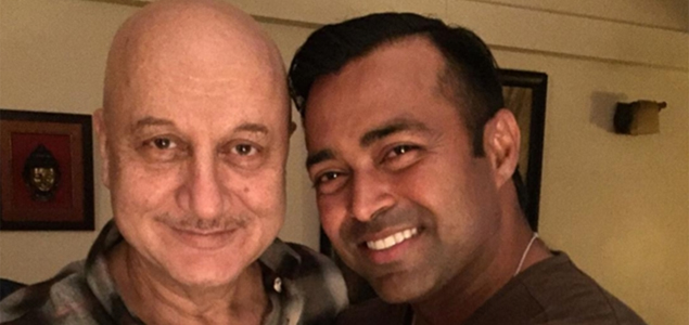 Anupam Kher, Leander Paes share a light moment