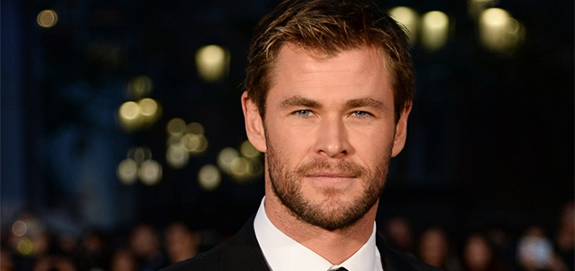 Chris unaware of Liam, Mileys romance