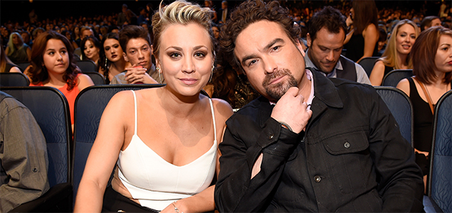 Kaley Cuoco denies dating Johnny Galecki