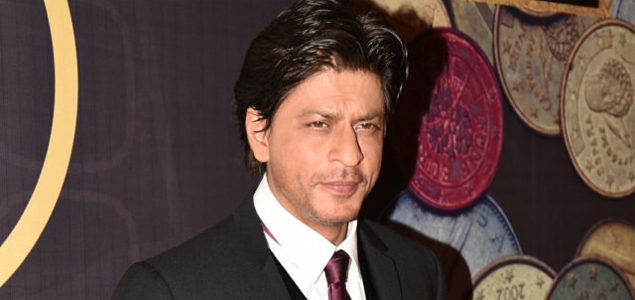 SRK ticked off with posers on security cover