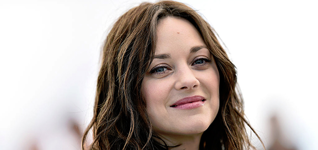 Cotillard found sex scenes with Pitt beautiful