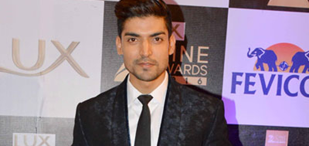 Would love to go naked for a film: Gurmeet