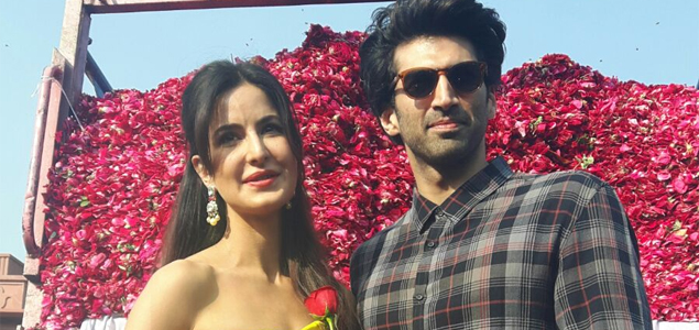 Aditya Roy Kapur gifts Katrina truck full of roses