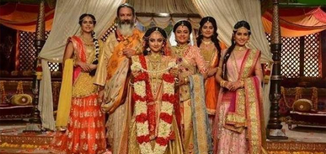 Madirakshi wears ancestral jewellery on TV show