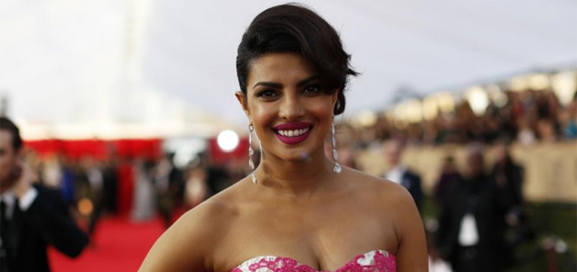 Priyanka Chopra flaunts off shoulder gown at SAG Awards