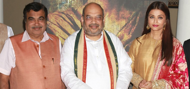 Amit Shah, Nitin Gadkari unveil Sarbjit movie poster