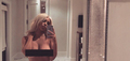 Kim Kardashian posts naked selfie online