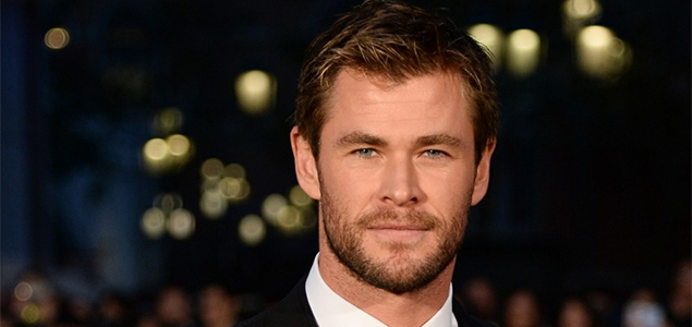 Chris Hemsworth praises female co stars