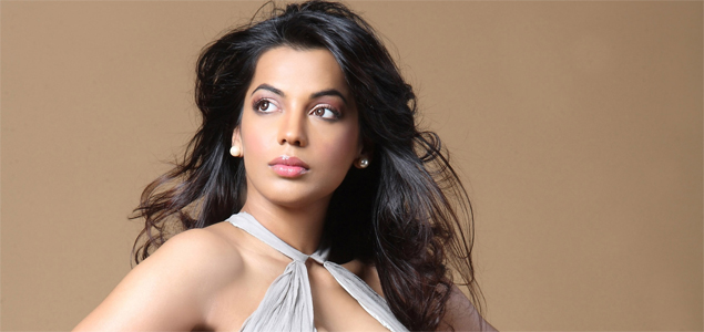 Grey shades have lot of things to do than positive roles: Mugdha