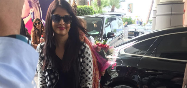 Aishwarya, daughter flaunt black and white in Cannes