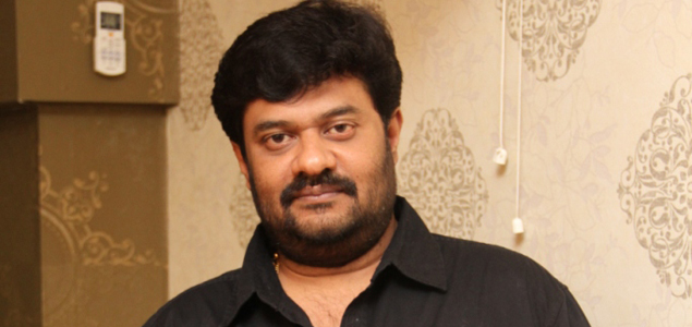 Vendhar Movies Madhan writes a note and leaves for Kasi