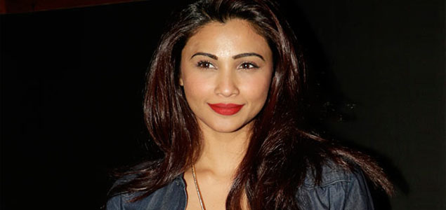 Daisy Shah wants to do a love story