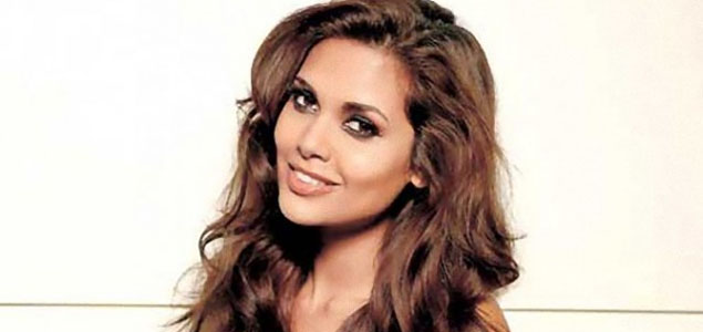 Doing Commando 2, not playing negative: Esha Gupta