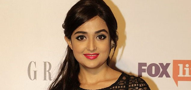 Dance helps me rid my inhibitions: Monali Thakur