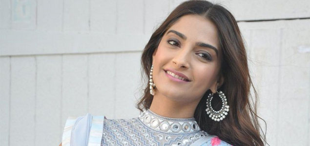 Celebrities dont impress me: Sonam Kapoor