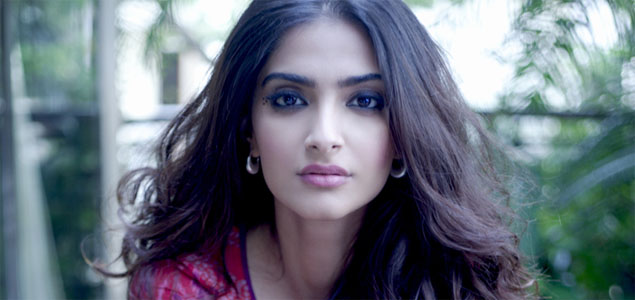 No pressure: Sonam Kapoor on Cannes red carpet look