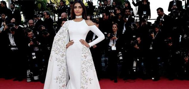 Cannes: Sonam Kapoor spells elegance in all white ensemble