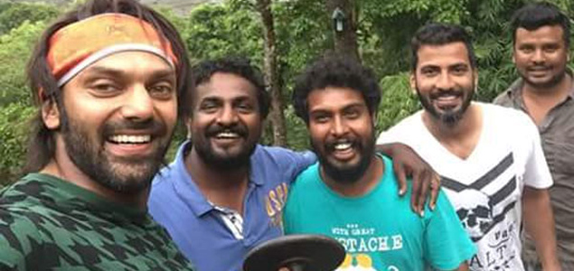 Arya to shoot with elephants for Kadamban