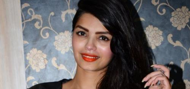 People will watch Great Grand Masti in theatre: Sonali Raut 