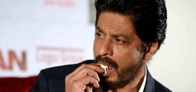 SRK shy about eating in front of people